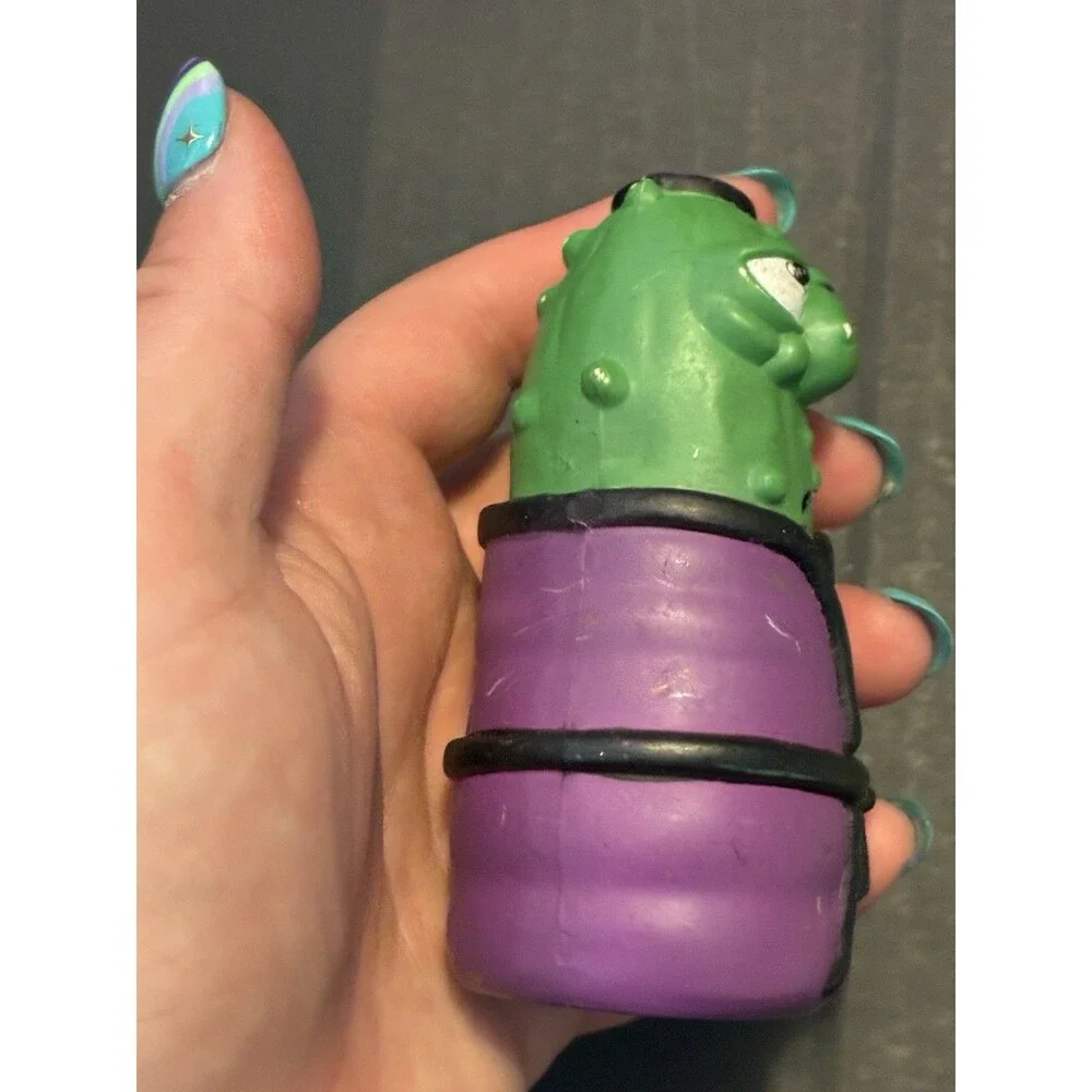 Big Idea 1998 VeggieTales Dave and the Giant Pickle Playset Figure